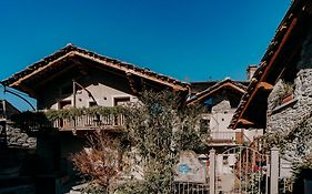 Au Coeur Du Village Chambres D'Hotes & Spa