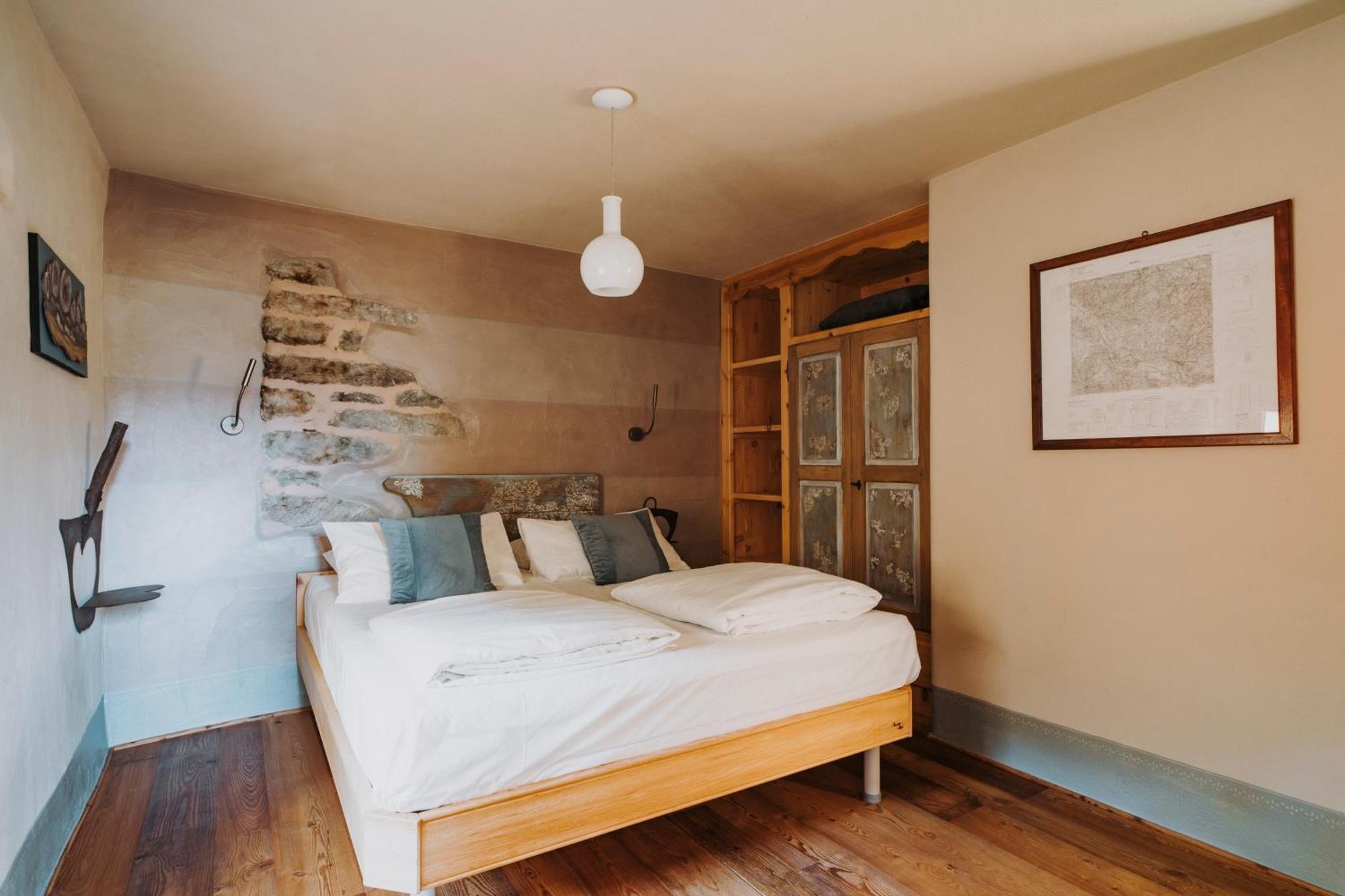 Au Coeur Du Village Chambres D'Hotes & Spa Arnad Esterno foto