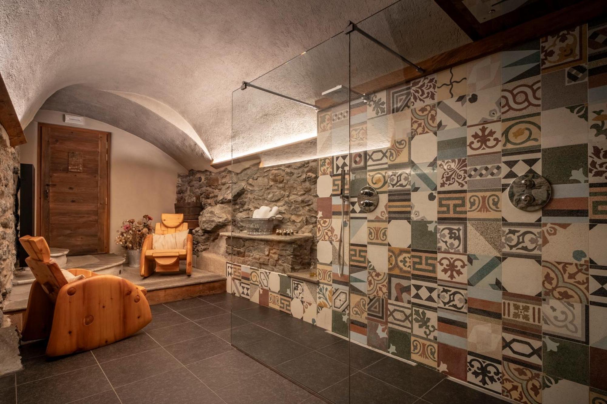 Au Coeur Du Village Chambres D'Hotes & Spa Arnad Esterno foto